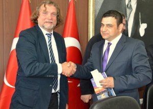 Rus Heyeti Çomü’de İncelemelerde Bulundu