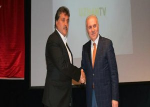 Fenerbahçeli Efsane Oyuncu AK Parti'ye Geçti