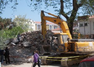 Şarköy Karakol Binası Yıkıldı