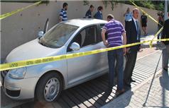 Emel Sayın'ın annesinin koruması vuruldu