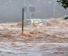 Suudi Arabistan'da Sel: 14 Ölü