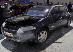 Park Halindeki Araç Alev Aldı