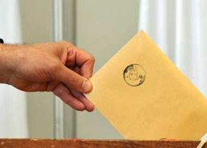 Seçimler Erteleniyor