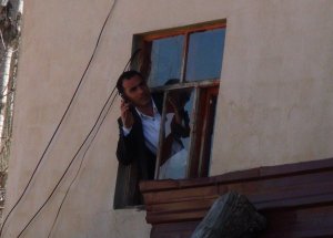 Köylüler Dağda Şebeke Arıyor