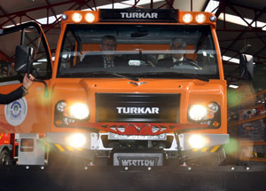 İlk Yerli Sismik Araç Görücüye Çıktı