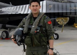 Koltuğundan Ayrılamadı Şehit Oldu