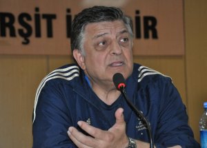 Yılmaz Vural Premier Lig'de