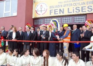 Bakan Eroğlu, Afyonkarahisar'da okul açılışı yaptı