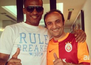 Malouda Galatasaray-trabzonspor Maçını İzledi