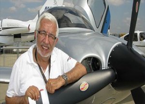 Adana'da Gösteri Uçağı Düştü