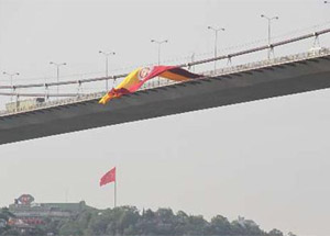 Boğaz'da Galatasaray Bayrağı
