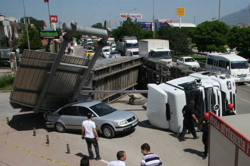 Bursa'da Faciaya Ramak Kaldı