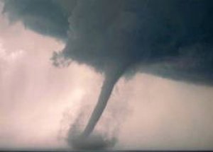 12 eyalette etkili olan hortumlar 6 can aldı