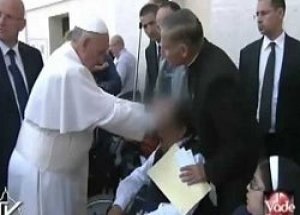 Papa Şeytan Çıkardı