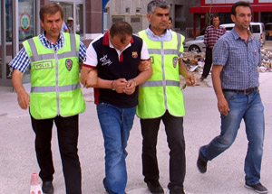 Hırsızlar Karakolu Soydu