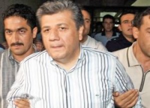 'Balbay Annesinin Başörtüsüne Saldırdı'