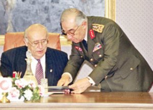 28 Şubat'ta Demirel İle Karadayı'nın Şok Konuşması