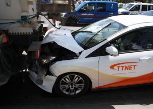 Beton Mikserine Arkadan Çarptı