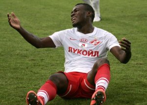 Emenike Fenerbahçelileri Şok Etti