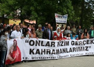 Tatvan’da Lösemili Çocuklar Haftası kutlandı