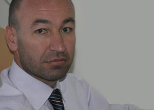 "Aydınlıkta'ki Karanlık"