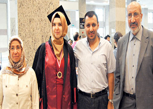 Sezin Dilipak 13 Yıl Sonra Mezun Oldu