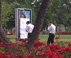 Reklam Panosuna Bacak Sansürü