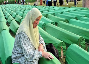 Srebrenitsa'daki Katliama Beraat Kararı