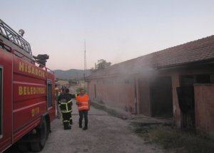 Malzeme Deposunda Çıkan Yangın Korkuttu