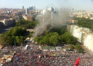 Polisler, Taksim'den Tamamen Çekildi
