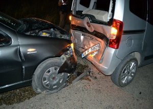 Düğün Konvoyunda Zincirleme Trafik Kazası