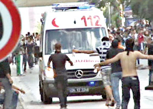 Onlarca Ambulans Tahrip Edildi