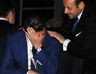 Başbakan Konuşurken Ağladı