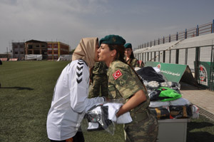 Mehmetçikten Afganlı Sporculara Yardım