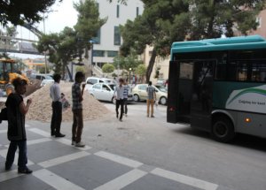 Vatandaş, Yol Çalışmalarından Rahatsız Oldu