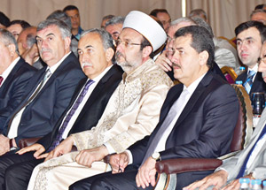 ‘İslamofobi Endüstriye Dönüştürülüyor!’