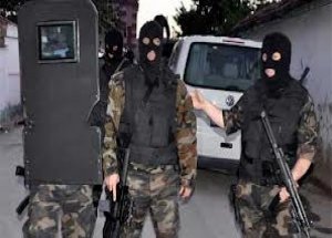 Polis SDP'ye Operasyon Düzenledi