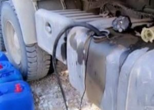 Park Halindeki Tır’dan 396 Litre Mazot Çaldılar