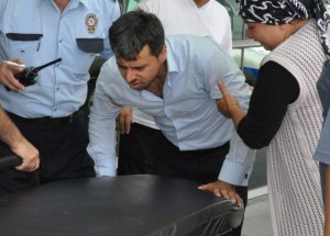 Kayınbaba, Damadını Bıçakladı