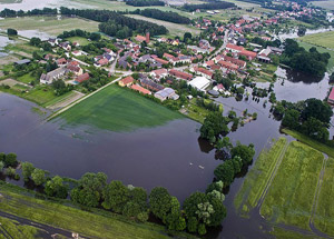 Almanya kesenin ağzını açıyor