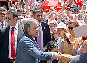Diyalog Yolunun Açılması Sevindirici