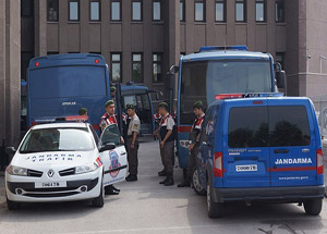 28 Şubat Davasında 37 tahliye