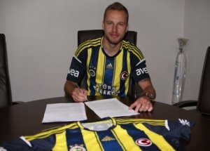 Kadlec, Fenerbahçe'ye imzayı attı