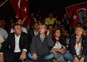 CHP'nin Başına Tarhan Geçsin
