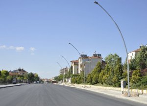 Karaman'da Mut Caddesi Aydınlatılıyor