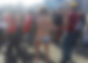 Bikinili Kadın Taksim'i Karıştırdı