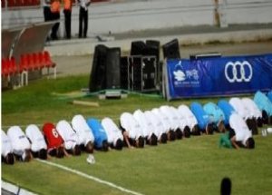 Maç Öncesi Namaz