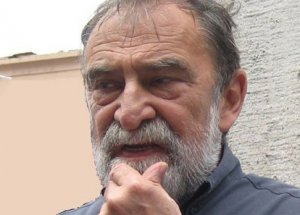 Murat Belge Akil Adamlıktan İstifa Etti