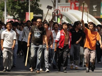 Uygur Bölgesi Karıştı: 27 Ölü