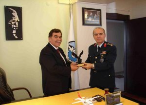 Garnizon Komutanı’ndan Kesob’a Ziyaret